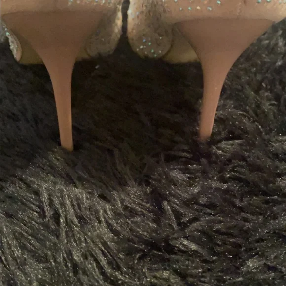 Steve Madden plush heels! - Picture 4 of 5